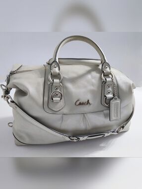 Coach Women's Leather Satchel Bag. Pre-owned.
